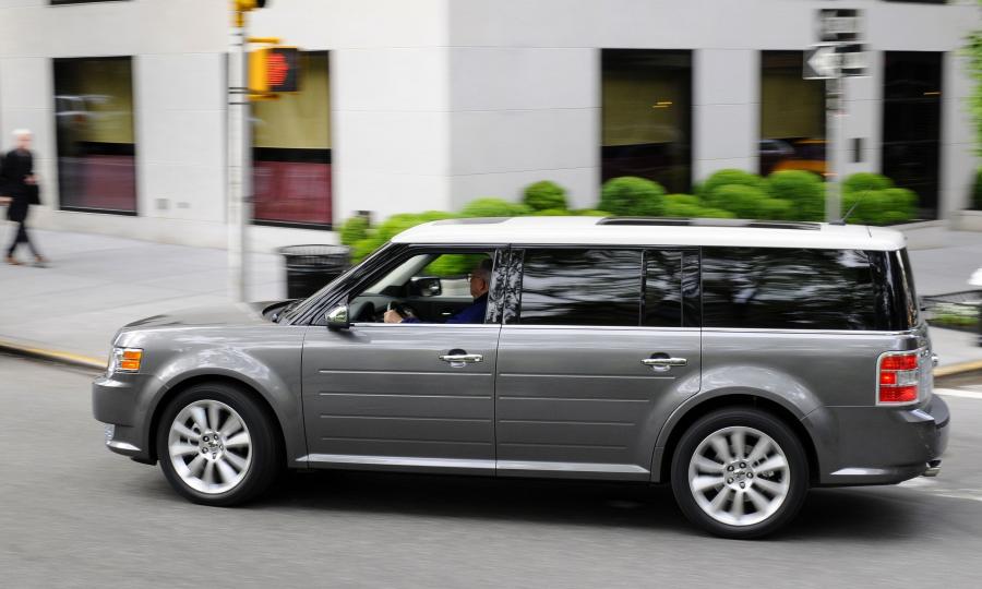  Ford Flex 2008 года  (фото 30 из 142)